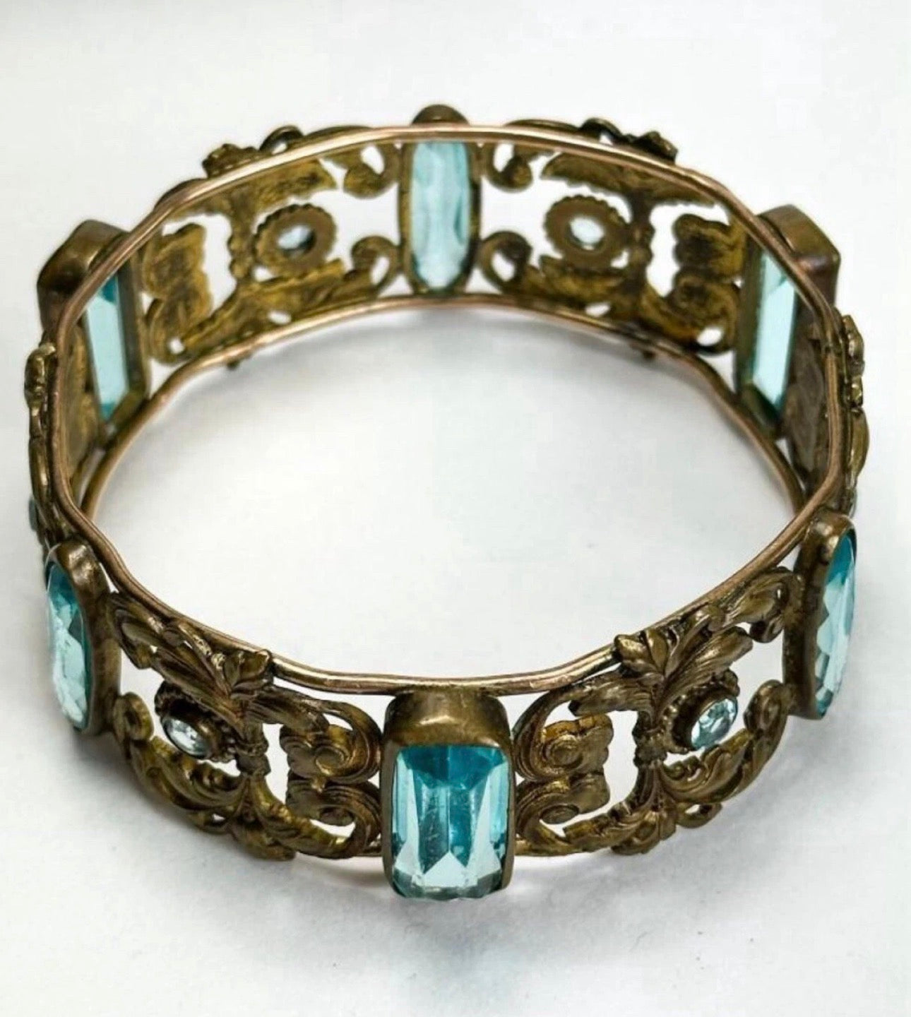 Vintage CZECH GLASS & GOLD TONE FILIGREE BRACELET